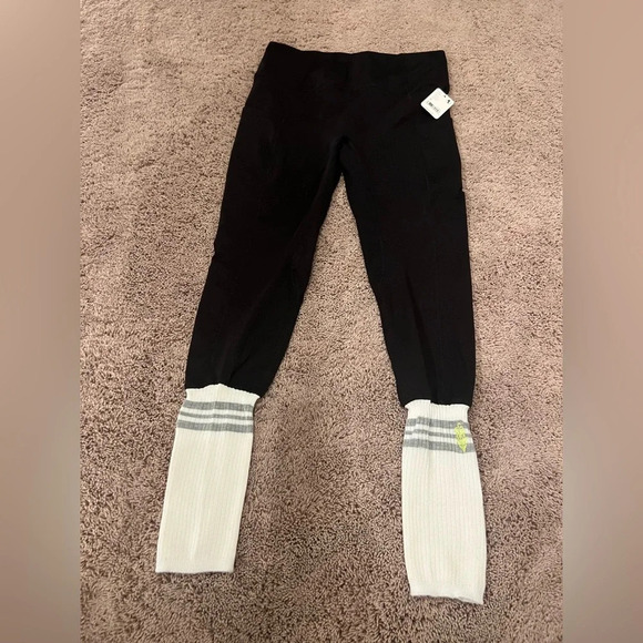 NWT new FREE PEOPLE sock it to me leggings medium black knit sweater bottom - Picture 8 of 17